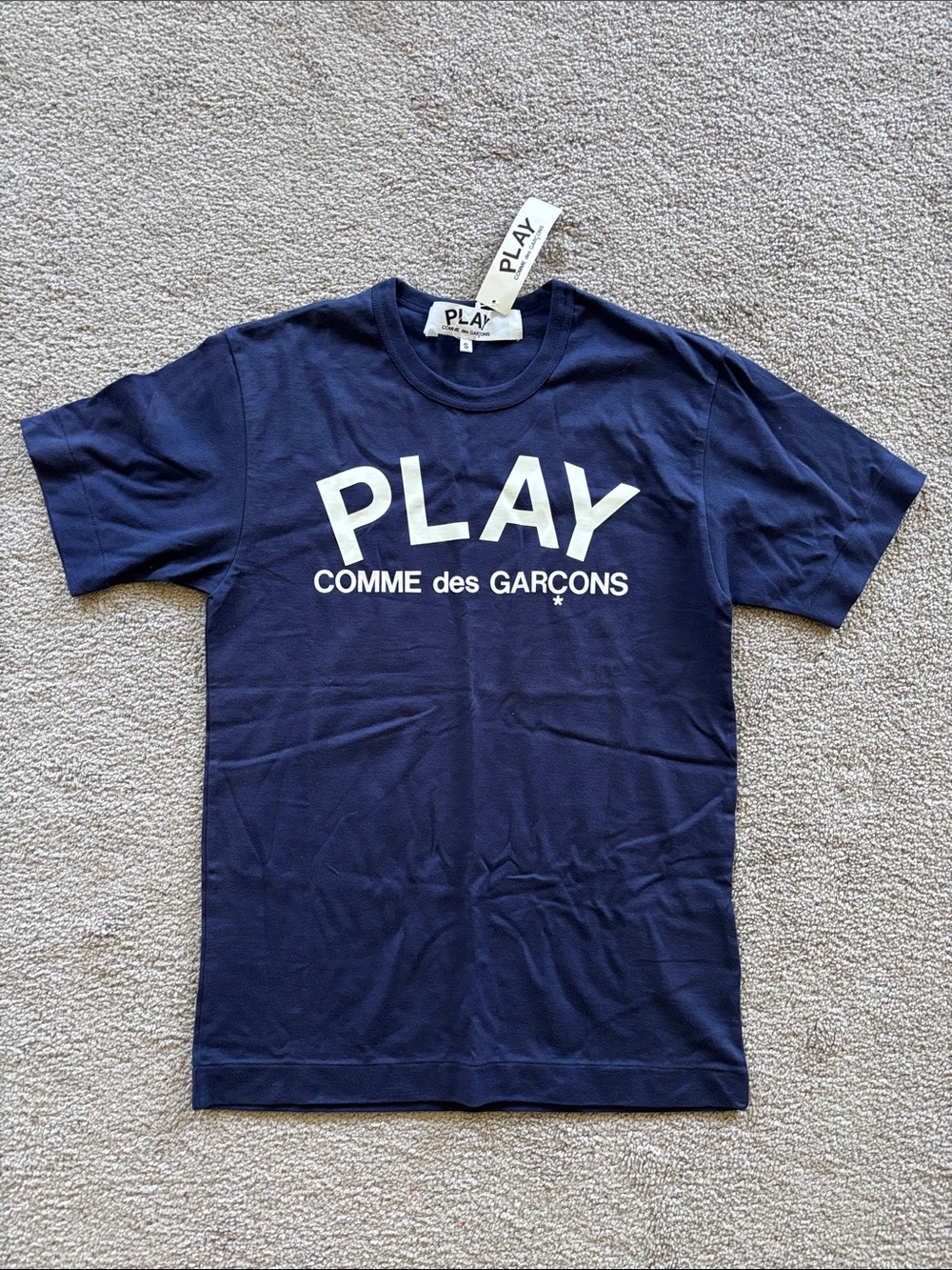 NWT Comme des Garcons PLAY Navy T-Shirt with White Logo / made in Japan